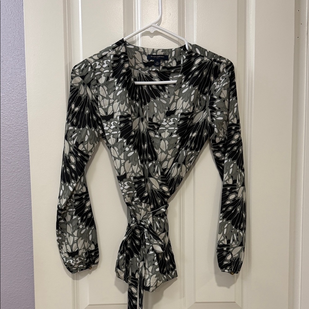 Banana Republic Black and Gray Floral Wrap Blouse
